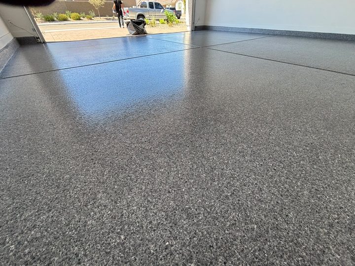 Close view of the grey flake finish with a high-gloss topcoat